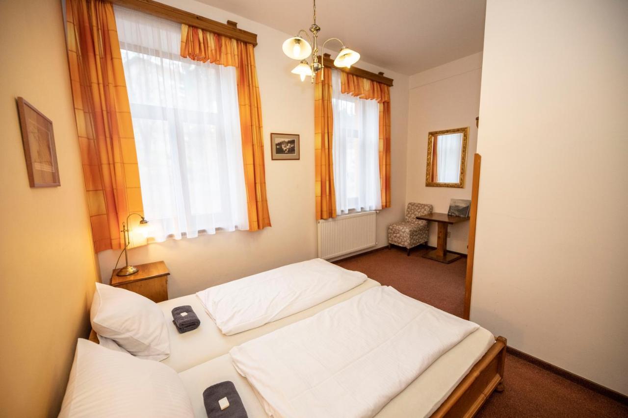 Penzion Adelka Janske Lazne Exteriör bild